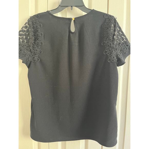 Marc New York Andrew Marc Black Top Lace Short Sleeve Size Medium - Picture 2 of 11